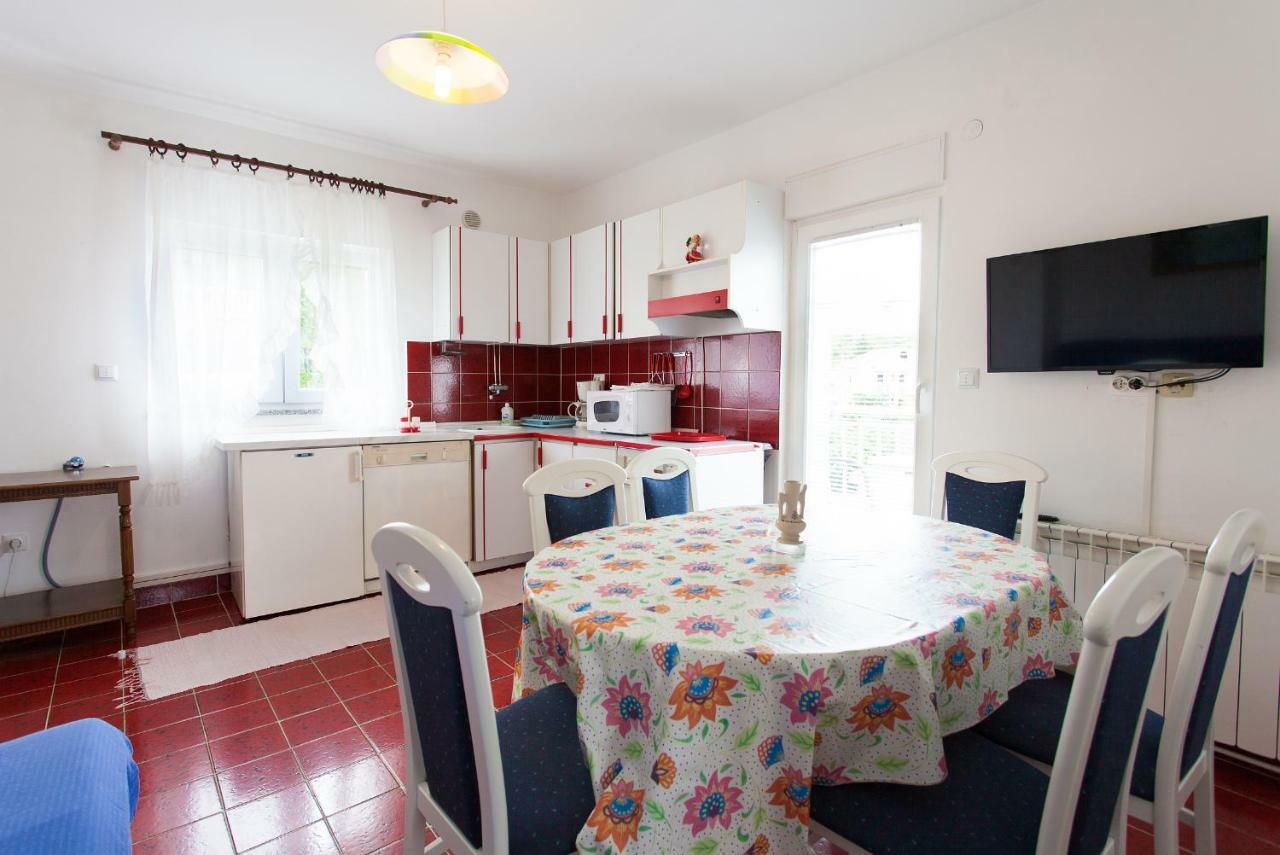 Apartman Kondic Omišalj Exteriér fotografie